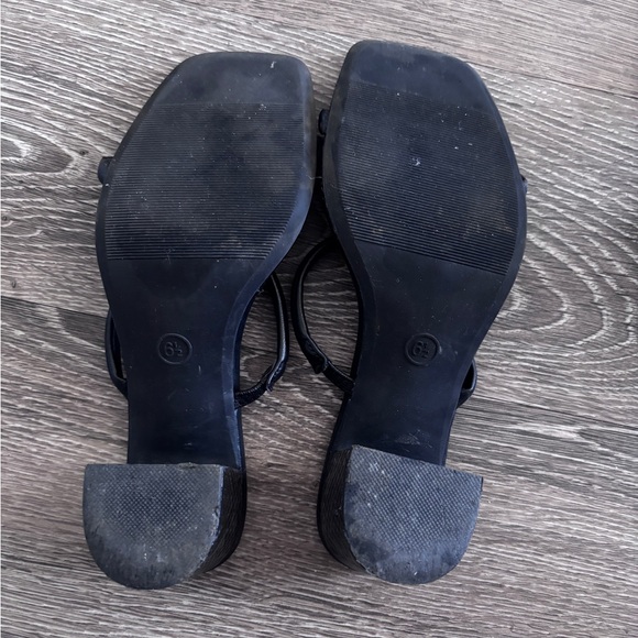 Heels - Picture 3 of 4